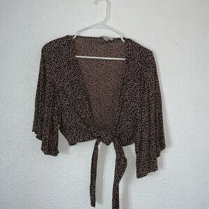 AE Leopard Tie Crop